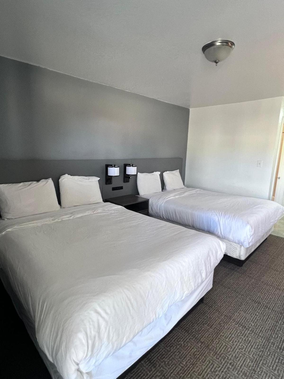 Oyo Garden Inn And Suites Pearsall I-35 East Eksteriør bilde